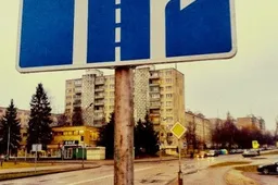 Alytiškis žmonai prakirto lūpą, žmona vyrą sužalojo keptuve