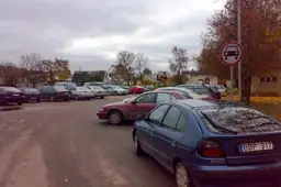 Prie ko pratinami vairuotojai?