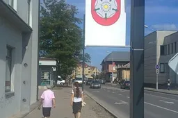 Miesto taryba nenusileido šilumininkams, nepalaimino LEZ, o prie stulpų dar „neprisikasė“