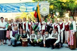 Graikus sudomino fonogramų nenaudojantis Alytaus „Tarškutis“