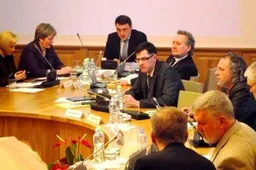 Ydinga praktika mieste turi baigtis: metinis biudžetinių įstaigų finansavimas negali būti formuojamas devyniems mėnesiams