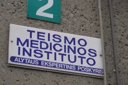 Mirė apsinuodijęs narkotinėmis medžiagomis, rastas nuskendęs tvenkinyje
