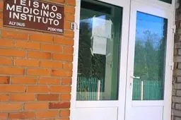 Varėnos rajono gyventojas rastas ant kelio, alytiškis pasikorė namo rūsyje