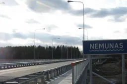 Išsakykite savo nuomonę dėl naujo viešojo reguliaraus susisiekimo maršruto Lietuvos tūkstantmečio tiltu