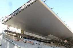 Miesto stadionas: baigiamos įrengti pagrindinės tribūnos