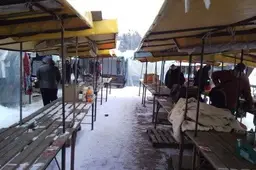 Turgaus prekeivių gretos retėja