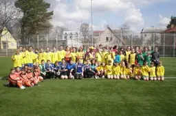 Alytaus futbolininkės, besirengdamos čempionatui, nugalėjo dviejuose turnyruose
