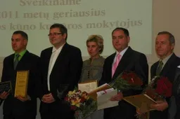 V. Valvonis - geriausių Lietuvos kūno kultūros mokytojų dešimtuke