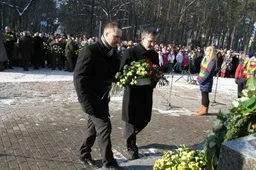 Alytuje vasario 16-oji buvo margaspalvė