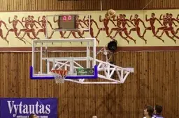 Alytiškiai „pastatė į vietą“ "TopSport-ArxBaltica-Policija" komandą