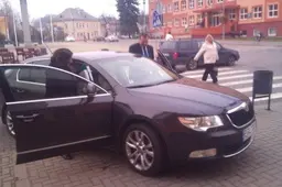 Alytaus regiono valdininkams nusispjauti ant tarnybinių automobilių žymėjimo?