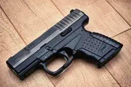 Miklusėnuose – lavonas su šautine žaizda galvoje, šalia - „Walther“ pistoletas