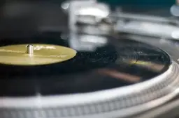 „House Classics“ šešerių metų gimtadienio proga šokdins Alytų „Wire_6“ vakarėlyje