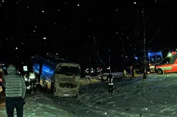 Vairuojantiems „žybčiojančius švyturėlius“ užleisti kelią būtina