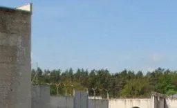 Į „zoną“ skriejo telefonai ir kvaišalai