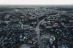 Senų daugiabučių piktžaizdė – vengiantys renovacijos rizikuoja dešimtimis tūkstančių eurų