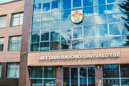 Kviečia teikti paraiškas studijų rėmimo fondo paramai gauti