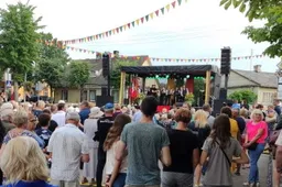 Dauguose švęsta su Lietuvos atstovais „Eurovizijoje“, naujasis rajono garbės pilietis – Raižių totorių vadovas