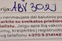 Lietuvoje laikinai sustabdytas vakcinos „AstraZeneca“ serijos naudojimas 