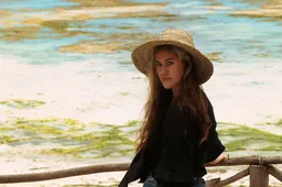 Pirma – dalyba, tokiu principu vadovaujasi savo meną kartais dovanojanti kūrėja