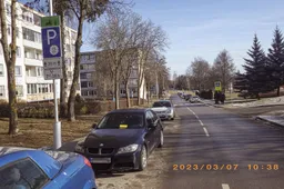 Už vaikų išlaipinimo stotelėse paliktus automobilius – kol kas tik įspėjimai