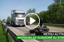 Netoli Alytaus motociklas susidūrė su stirna