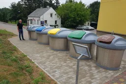 Kodėl kartais sąskaitos už šiukšles siunčiamos buvusio savininko vardu?