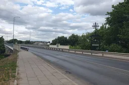 Šalia karininko A. Juozapavičiaus tilto iškils Lietuvos valstybės ir istorinė vėliavos