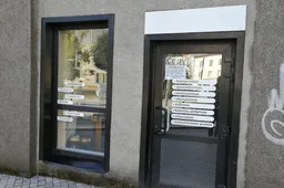 Žadama leisti dirbti daliai parduotuvių, smulkioms paslaugų įmonėms