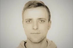 Ieškomas už narkotinių, psichotropinių medžiagų platinimą baustas Justinas R.