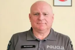 Policininko karjerą baigiantis komisariato viršininkas išmėgins seniūno darbą