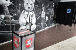 Vyksta balsavimas iš anksto antrajame Seimo rinkimų ture