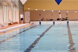 Maudynės baigtos: iš Alytaus baseino išbėgo vanduo