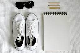 Reikia naujų batų? Štai, kodėl juos verta pirkti internetu