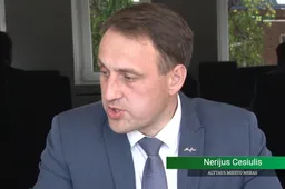 Meras supyko dėl šiukšlynų naujų konteinerių aikštelėse