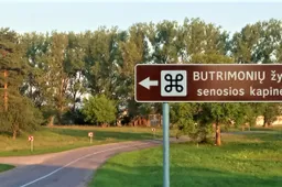 Bus įrengta keliautojams patogi turizmo informacijos sistema