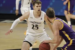 Buvusio „Alitos“ žaidėjo sūnus dalyvavimą NCAA čempionate sustabdė dėl pandemijos