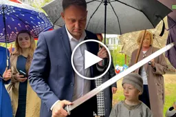 Sutvarkyta salė, mokykla - darželis turės ir kupolą