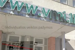 VMI užfiksavo neįprastai didelį prisijungimų srautą – laikinai stabdo sistemų veiklą