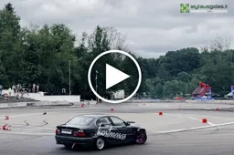 Dainų slėnyje karaliavo „driftas“