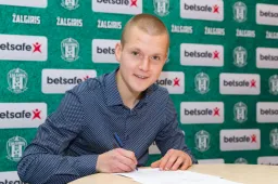 Iš užsienio lygos grįžęs Alytaus futbolo auklėtinis prisijungė prie Lietuvos čempionų