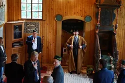 Totoriai švenčia Raižiuose