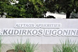 Žmona sužalojo peiliu - vyrui prireikė operacijos