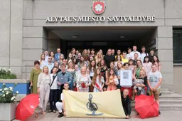 Prezidento ačiū – Alytaus „Svajonės“ orkestrui