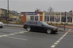 Ieškomi pėsčiąją partrenkusio BMW įvykio liudininkai