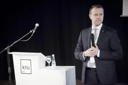 D. Misiūnas traukiasi iš universiteto tarybos pirmininko pareigų