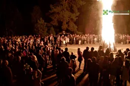 Pramogų parke prie Alytaus Jonines šventė tūkstantinė minia