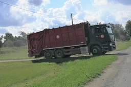 Atliekas Alytaus rajone renkančios, aplinką mieste tvarkančios bendrovės jungiasi ir keičia pavadinimą