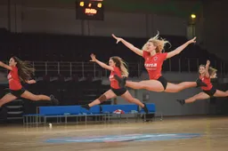 Į aukščiausią Lietuvos lygą grįžę moterys ir BHL laimėję vyrai varžovus įveikė tuo pačiu rezultatu