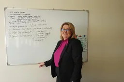 Švietimo skyriaus vedėja D. Brown: „Raktas valdant krizinę situaciją – komunikacija“